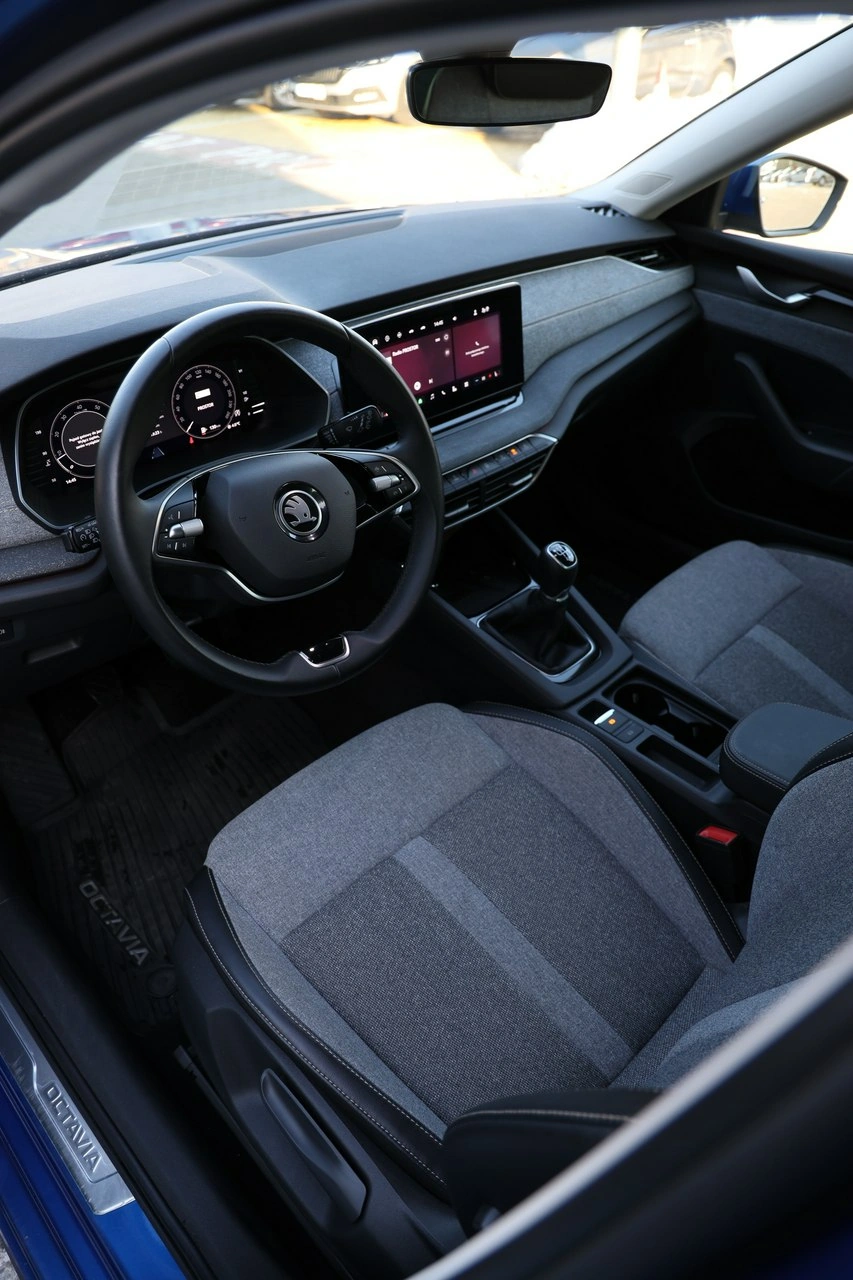 Skoda Octavia - Zdjęcie 10
