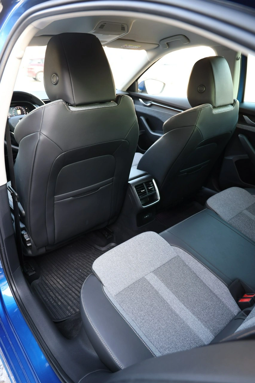 Skoda Octavia - Zdjęcie 28