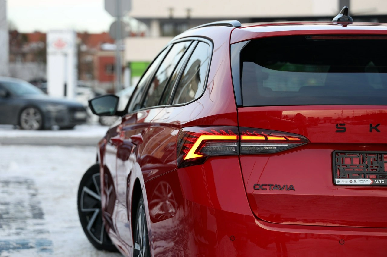 Skoda Octavia - Zdjęcie 9