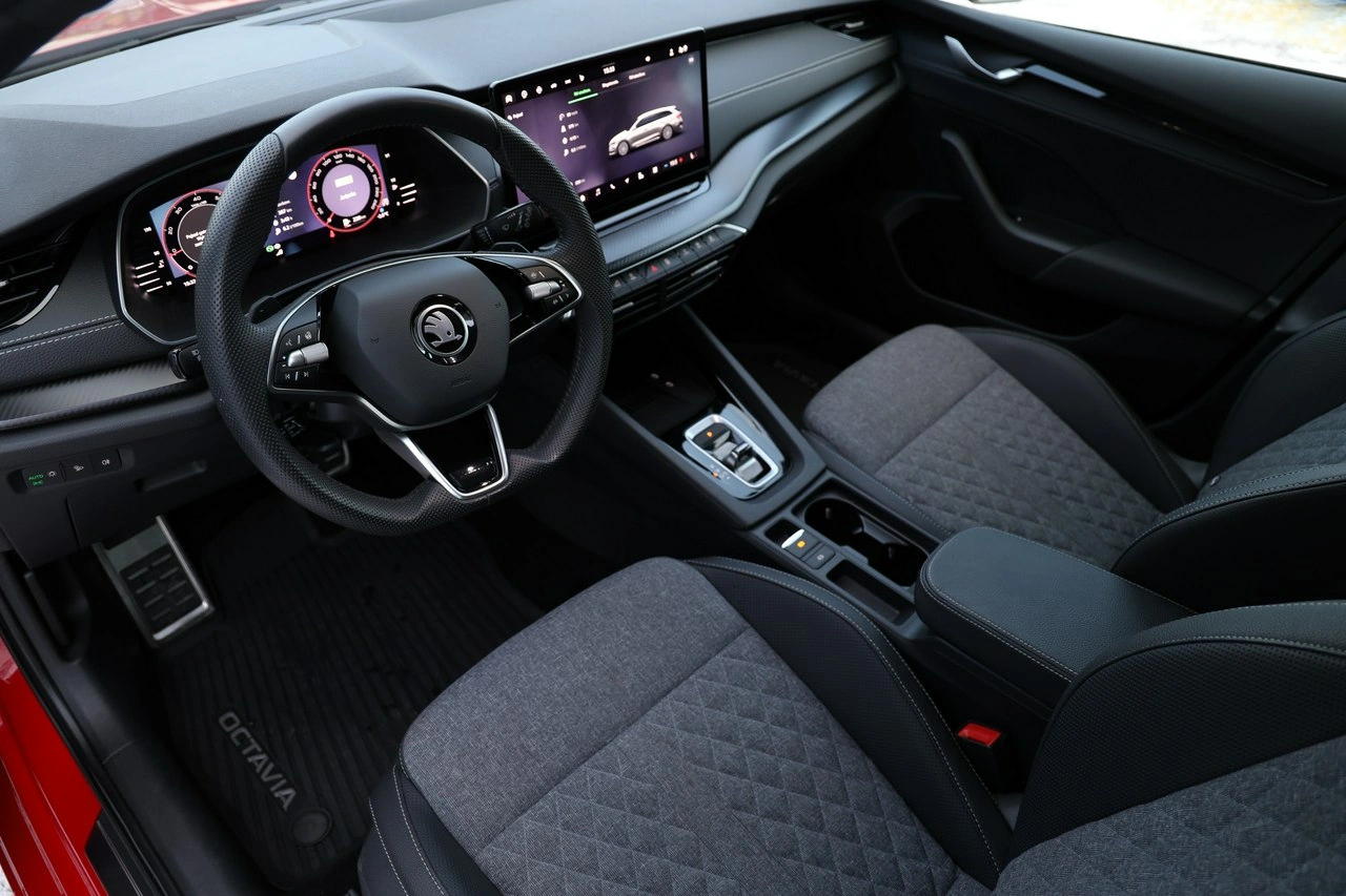 Skoda Octavia - Zdjęcie 17