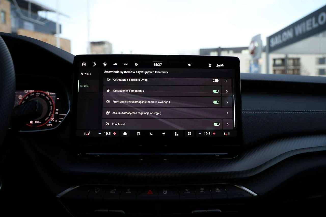 Skoda Octavia - Zdjęcie 23