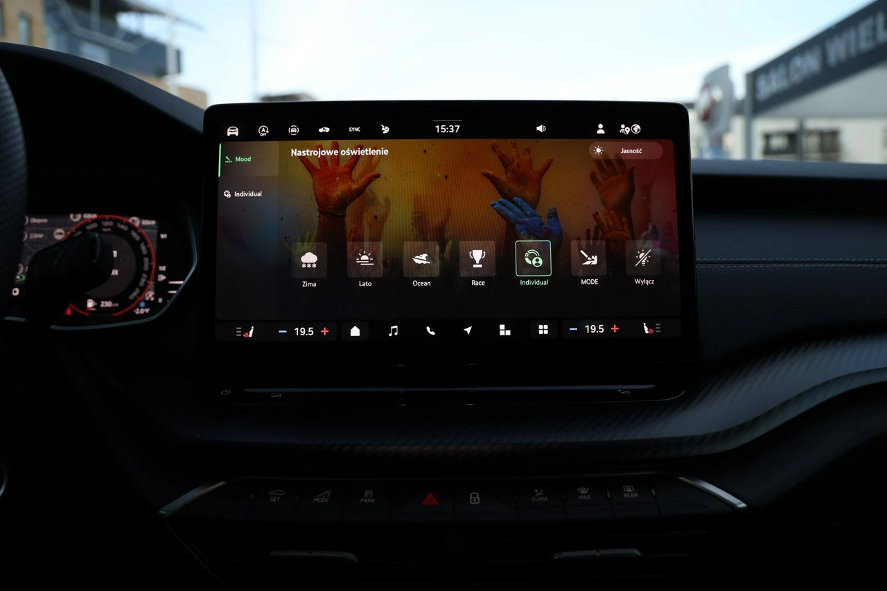 Skoda Octavia - Zdjęcie 24