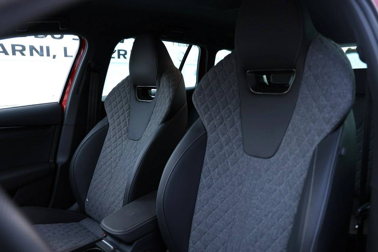 Skoda Octavia - Zdjęcie 35