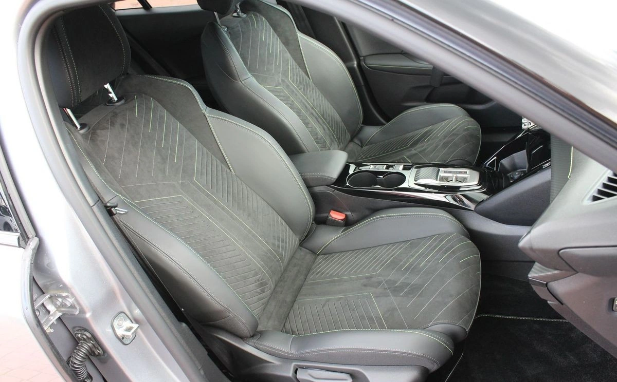 Peugeot 2008 - Zdjęcie 17