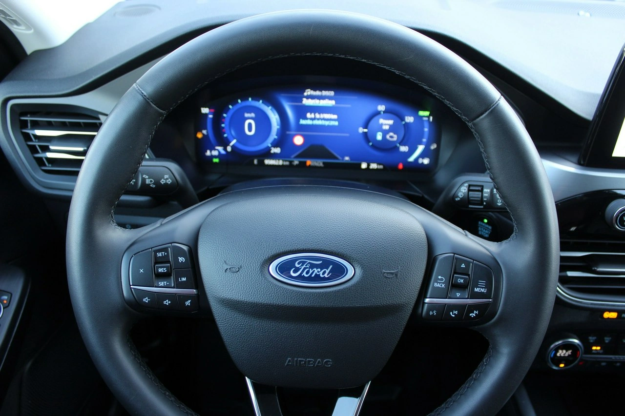 Ford Kuga - Zdjęcie 13