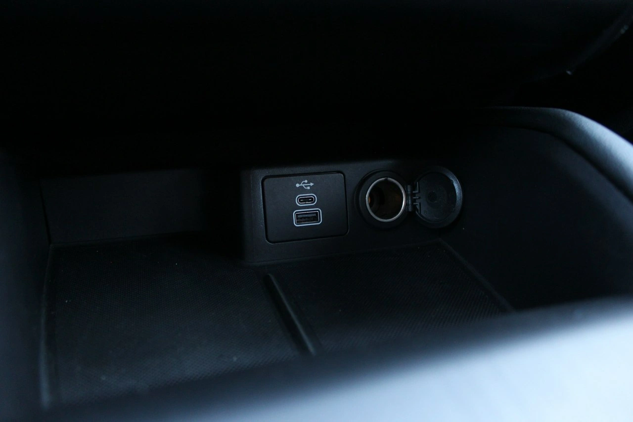 Ford Kuga - Zdjęcie 26