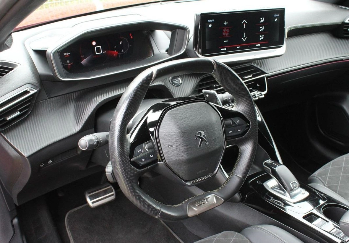 Peugeot 208 - Zdjęcie 2