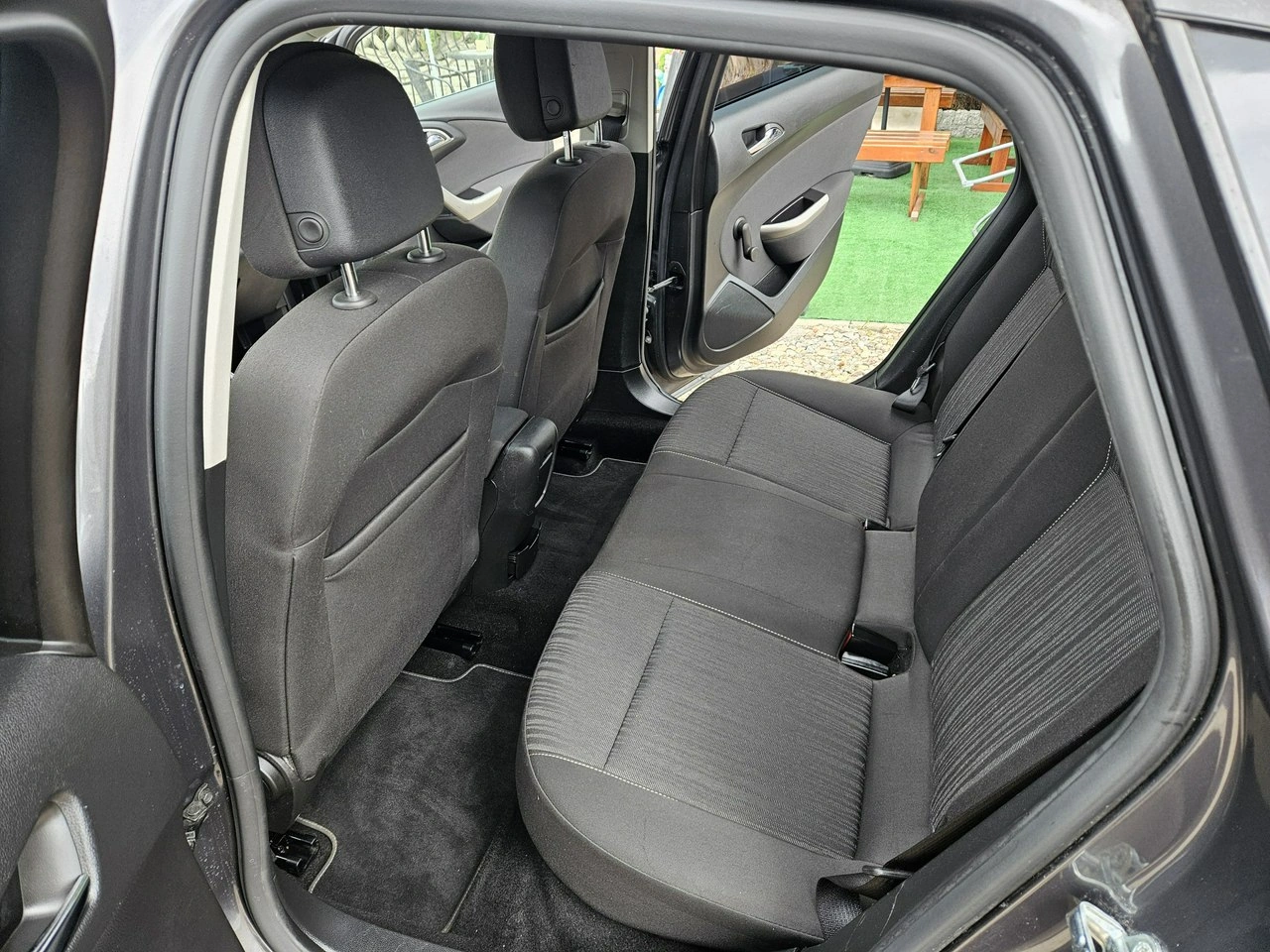 Opel Astra - Zdjęcie 8