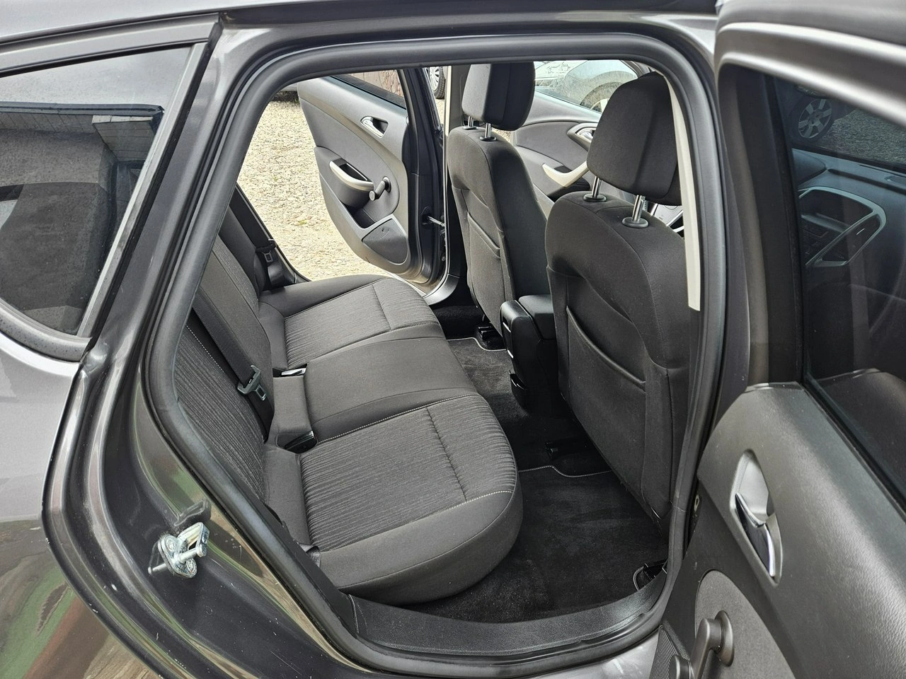 Opel Astra - Zdjęcie 10