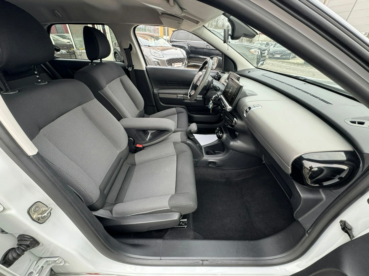 Citroën C4 Cactus - Zdjęcie 19