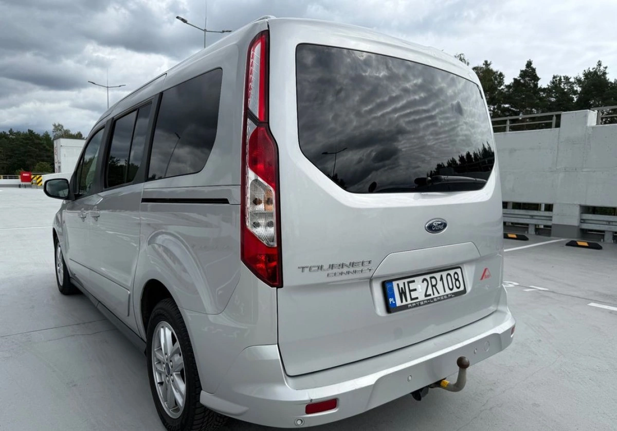 Ford Tourneo Connect Grand - Zdjęcie 6