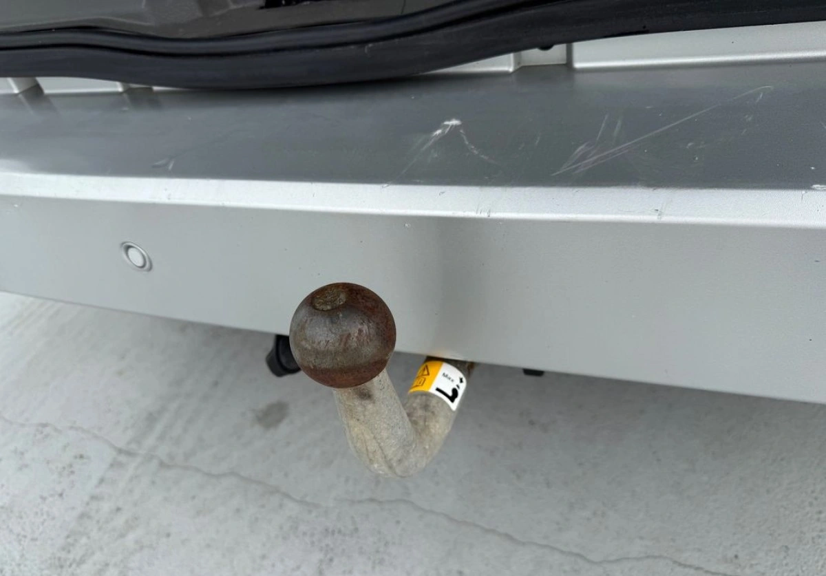 Ford Tourneo Connect Grand - Zdjęcie 28