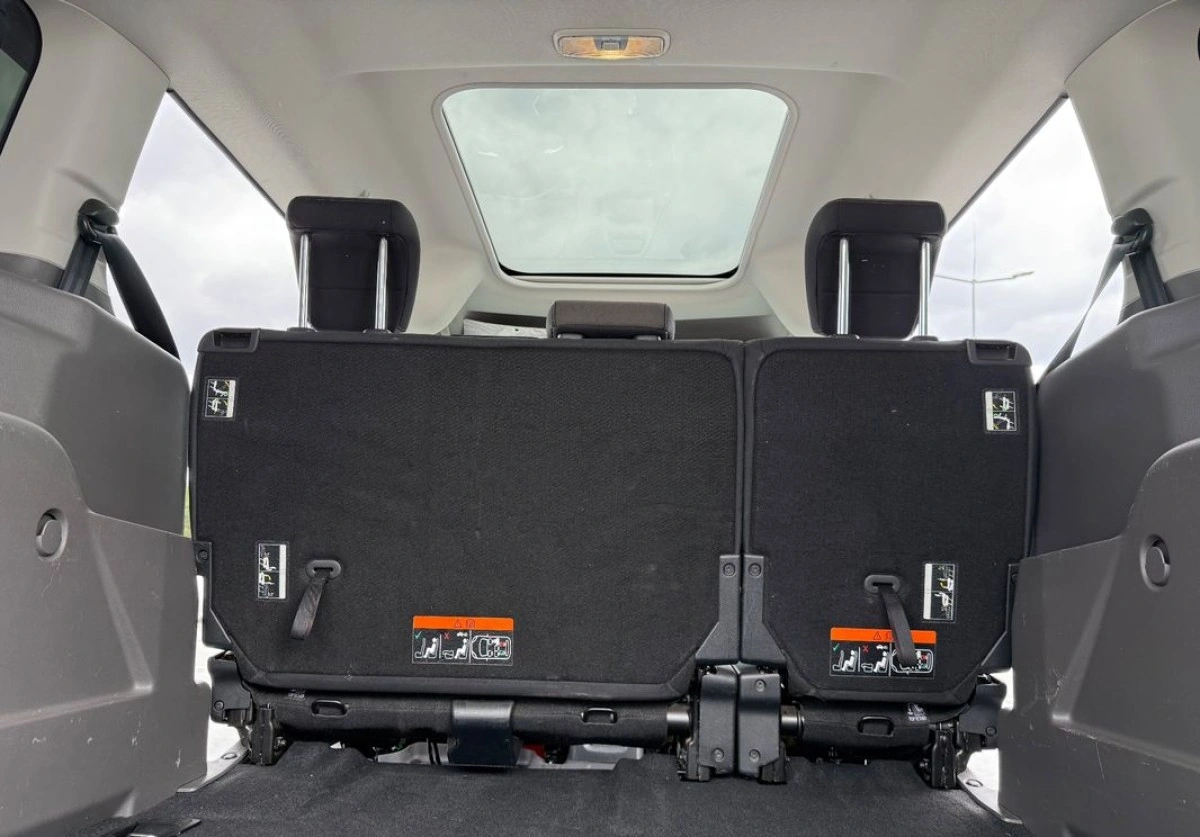 Ford Tourneo Connect Grand - Zdjęcie 29