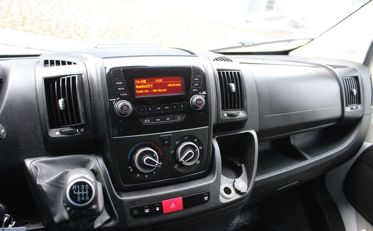 Peugeot Boxer - Zdjęcie 11