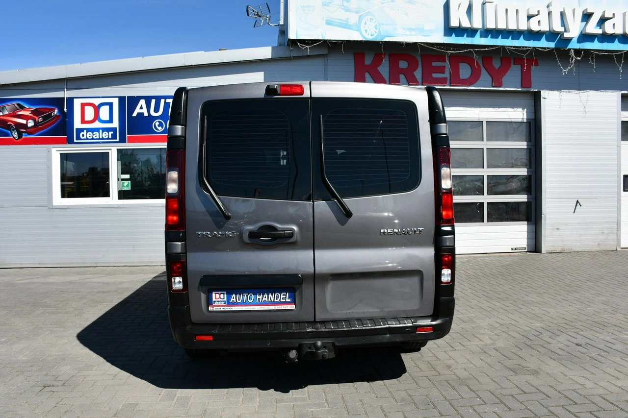 Renault Trafic - Zdjęcie 11