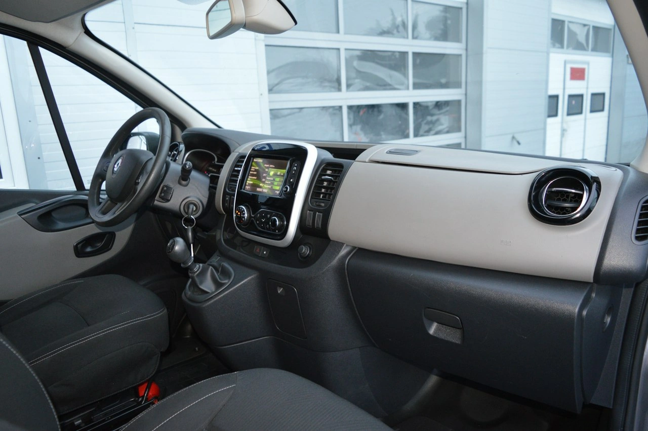 Renault Trafic - Zdjęcie 26