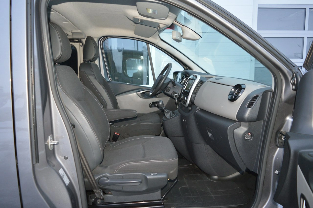 Renault Trafic - Zdjęcie 28