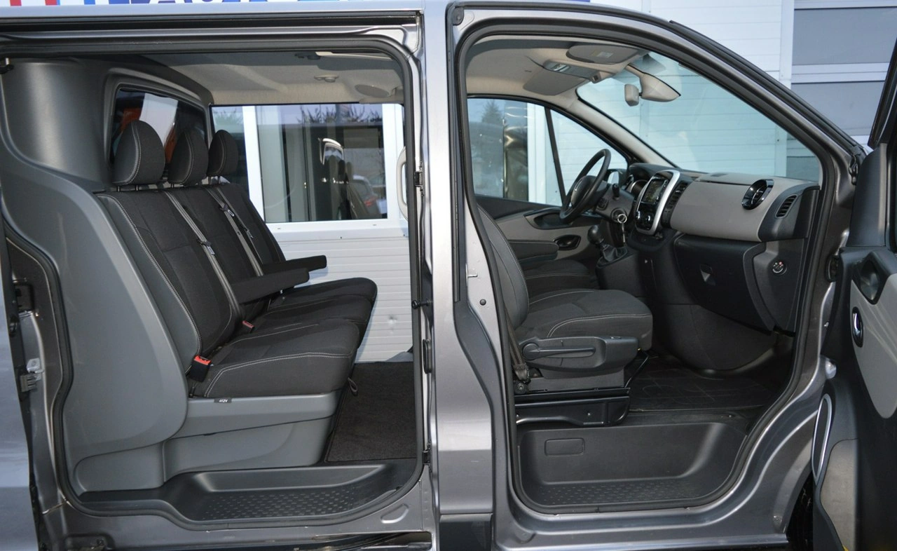 Renault Trafic - Zdjęcie 32