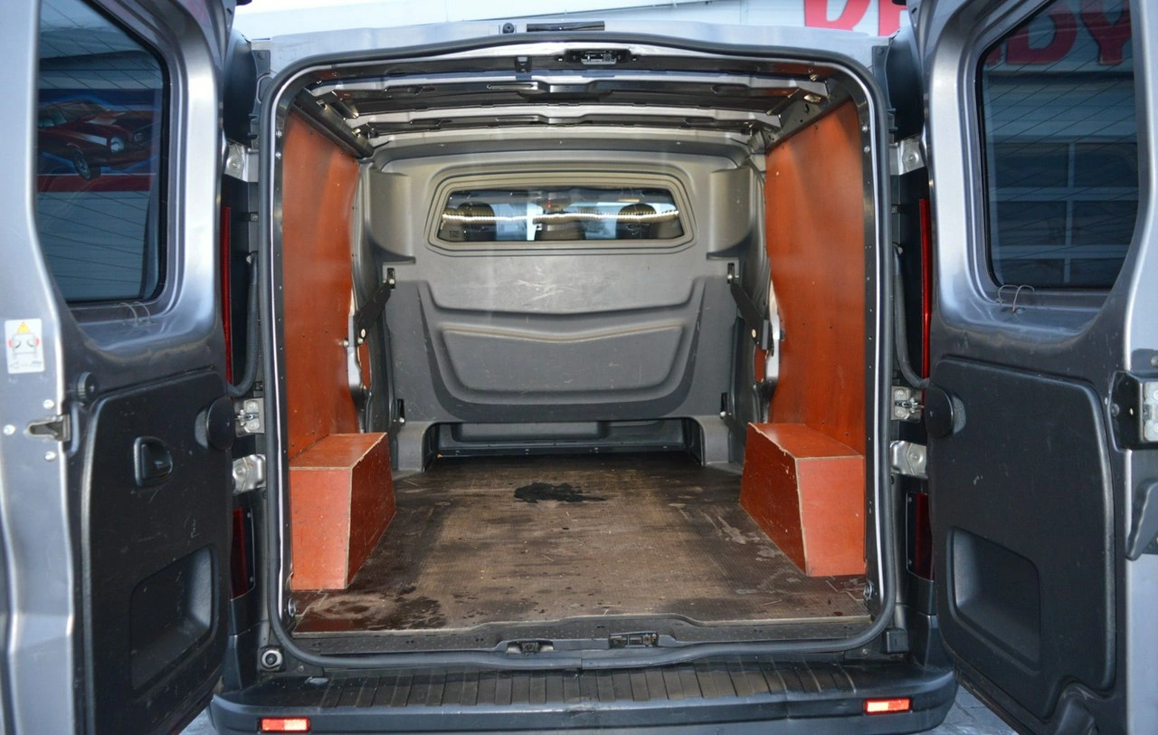 Renault Trafic - Zdjęcie 35