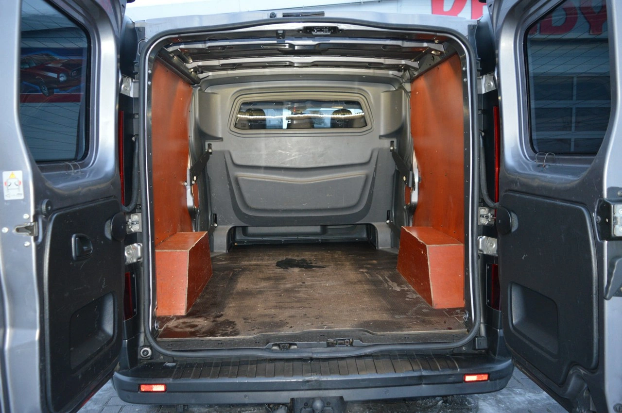 Renault Trafic - Zdjęcie 37