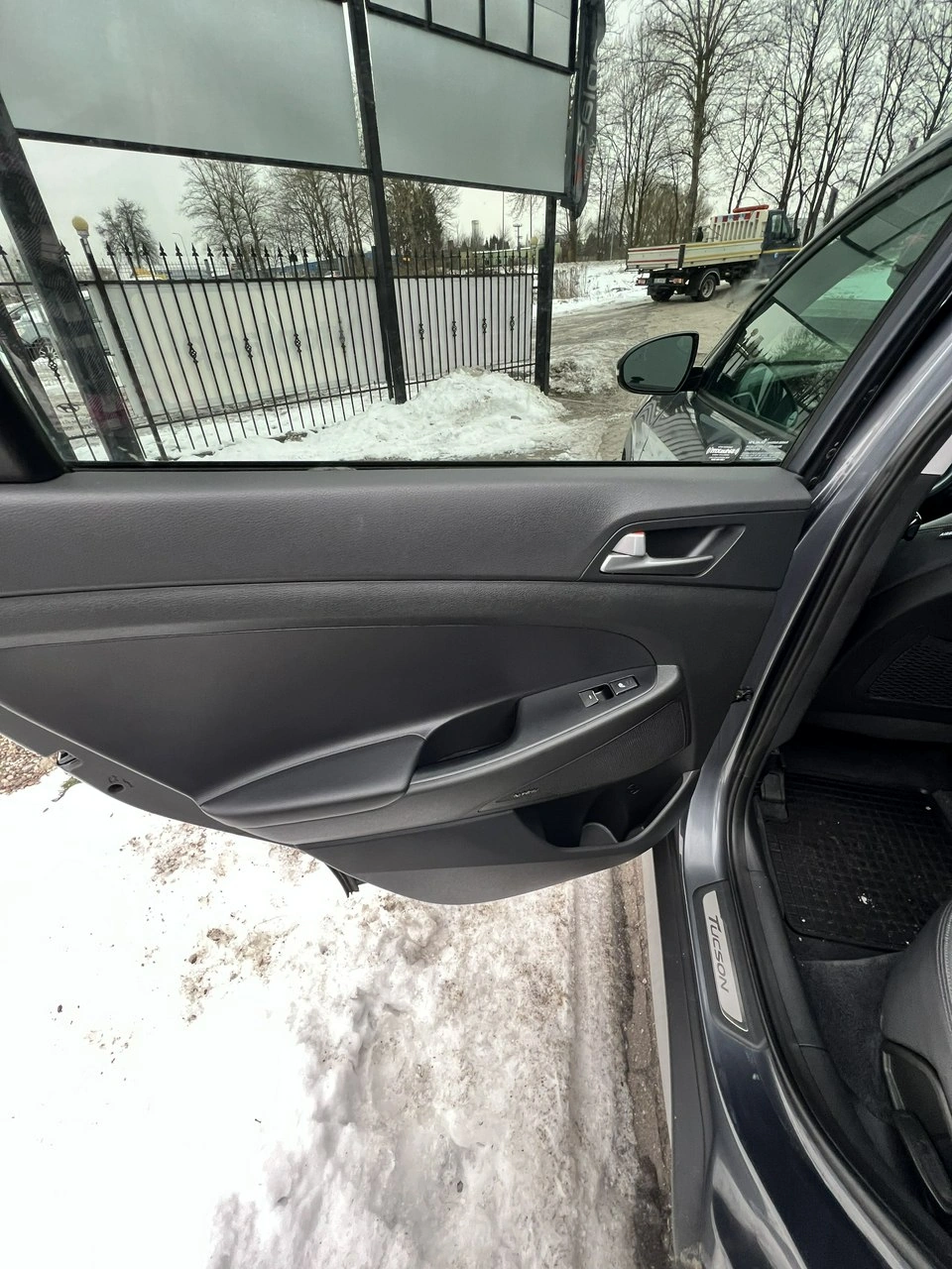 Hyundai Tucson - Zdjęcie 11