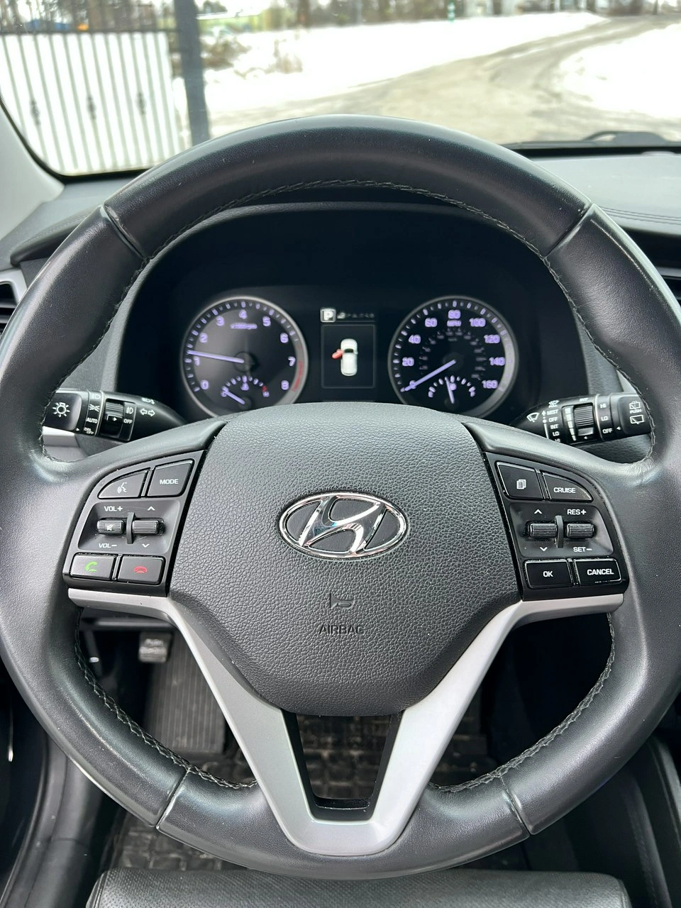 Hyundai Tucson - Zdjęcie 21