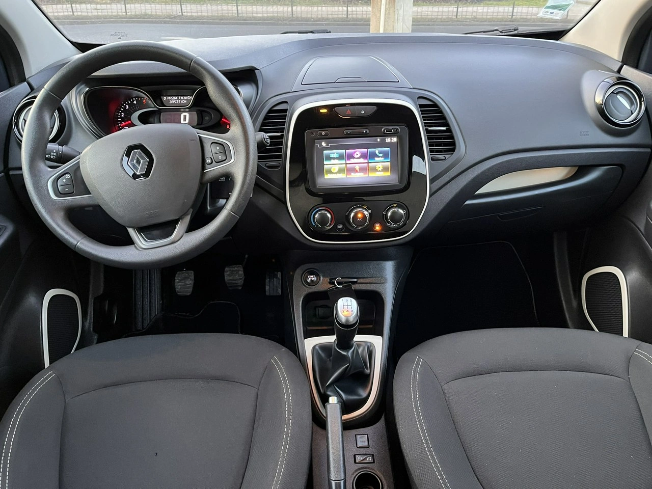 Renault Captur - Zdjęcie 12