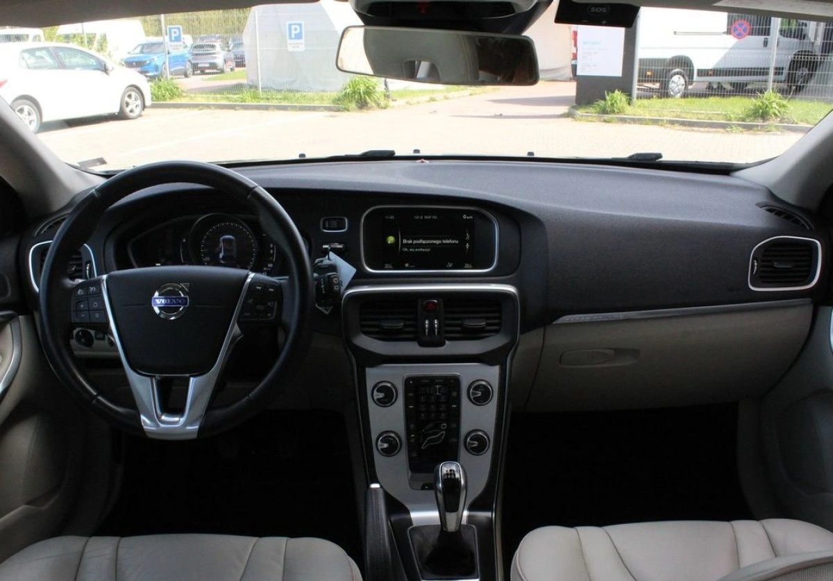 Volvo V40 - Zdjęcie 11