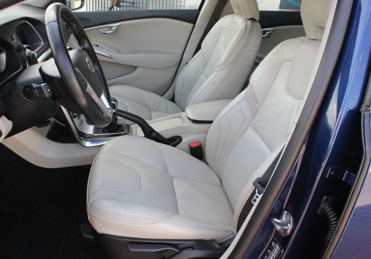 Volvo V40 - Zdjęcie 16