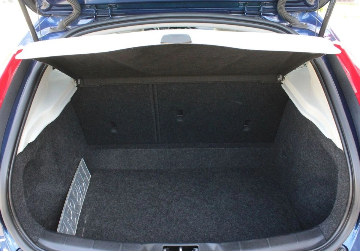 Volvo V40 - Zdjęcie 18