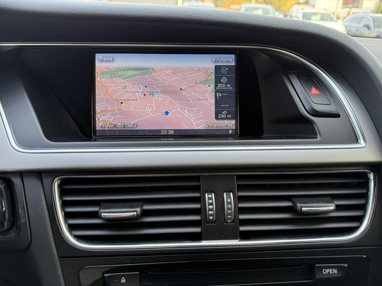 Audi A4 - Zdjęcie 21