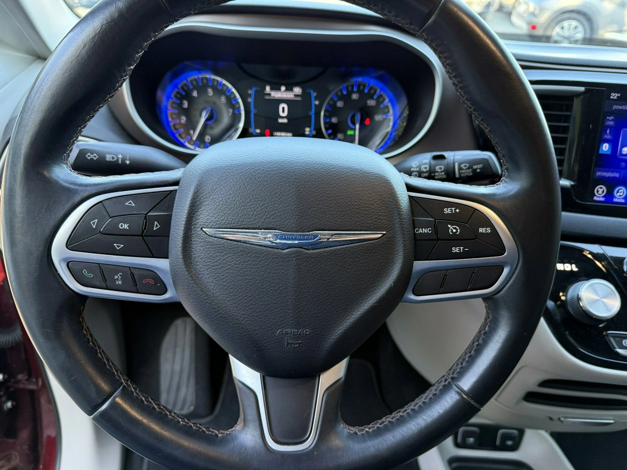 Chrysler Pacifica - Zdjęcie 19