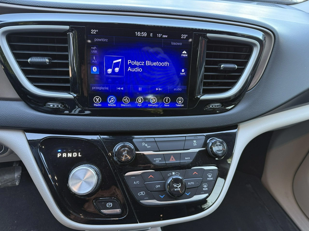 Chrysler Pacifica - Zdjęcie 20