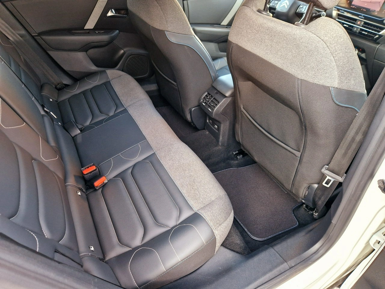 Citroën C4 - Zdjęcie 34