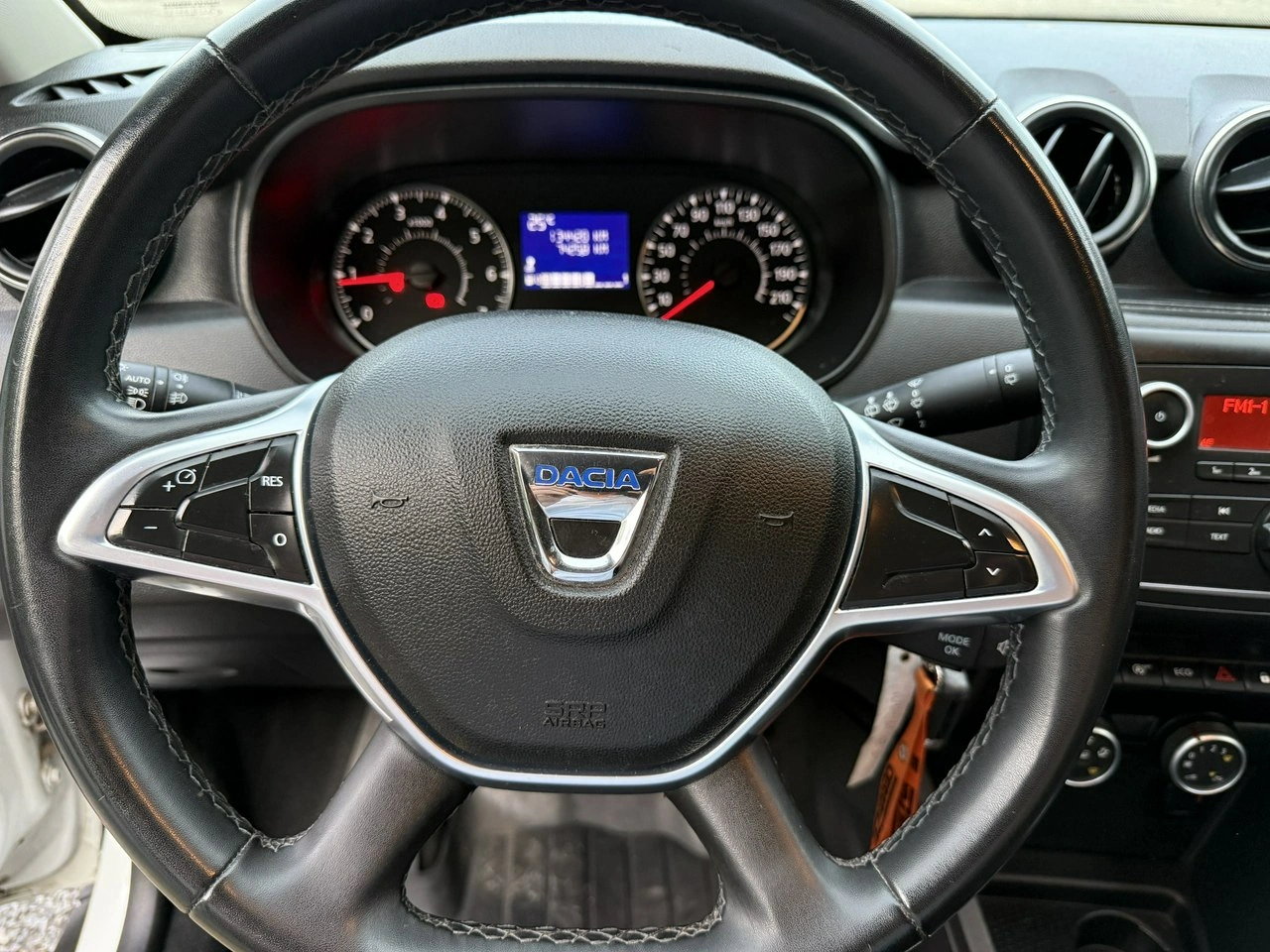 Dacia Duster - Zdjęcie 9