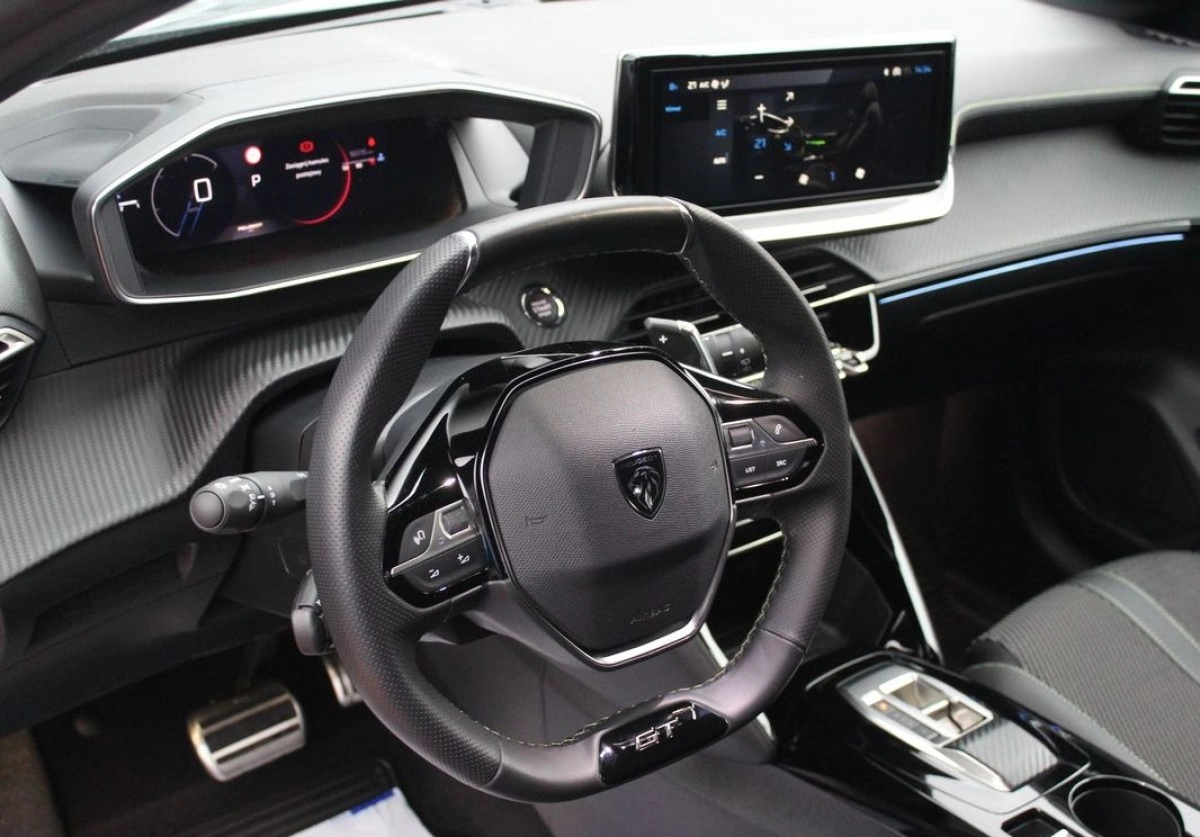 Peugeot 208 - Zdjęcie 2