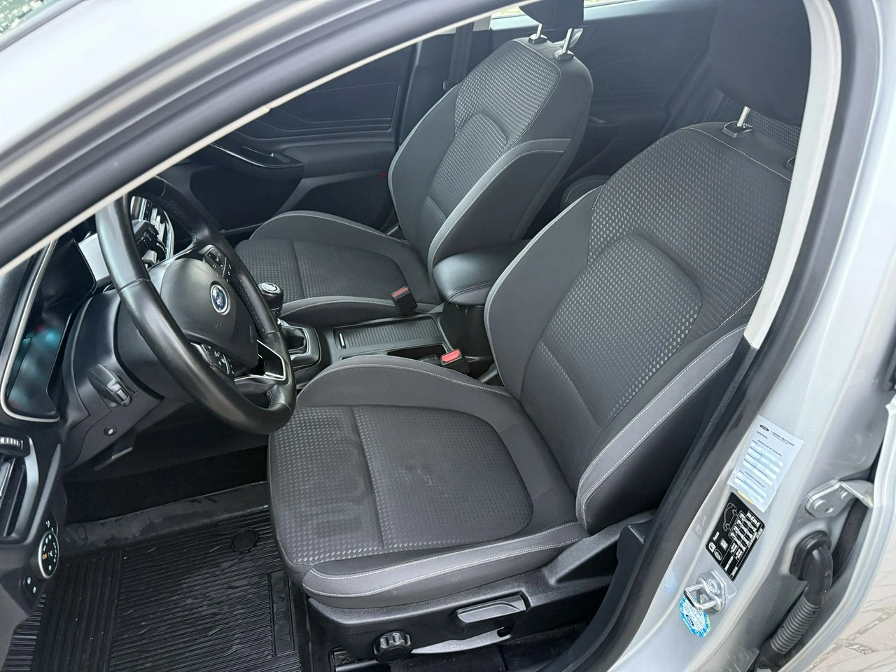 Ford Focus - Zdjęcie 16