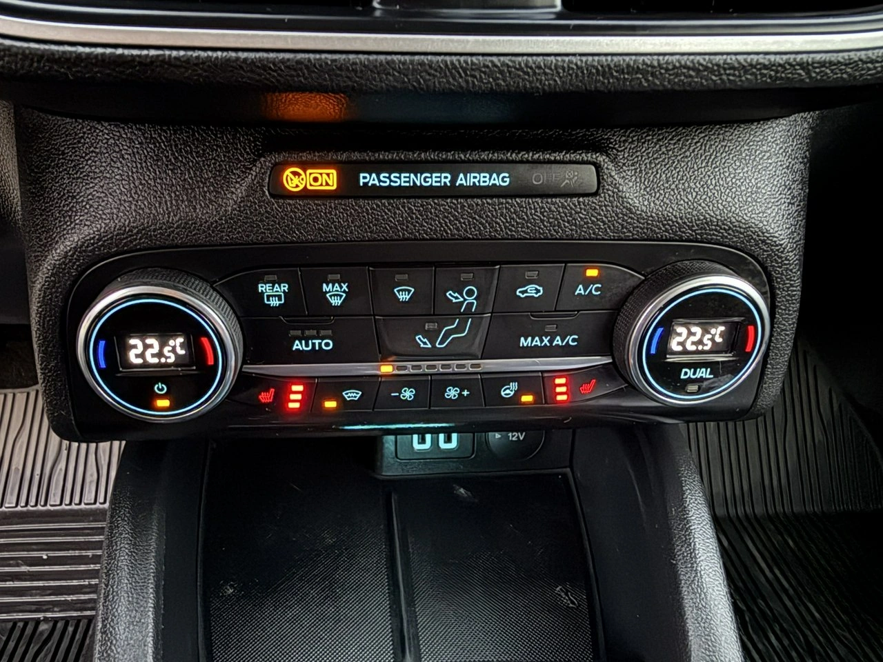 Ford Focus - Zdjęcie 37