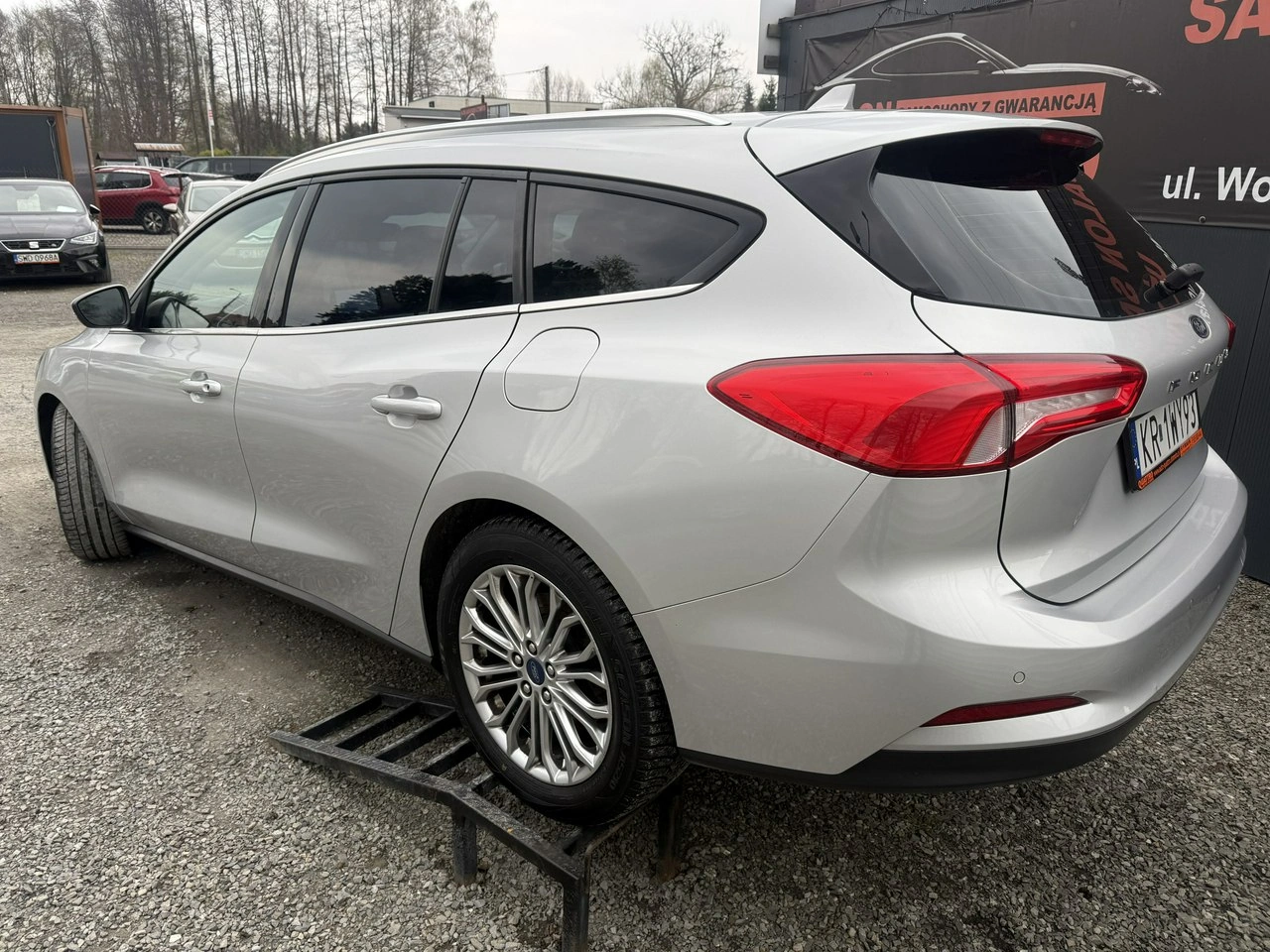 Ford Focus - Zdjęcie 8