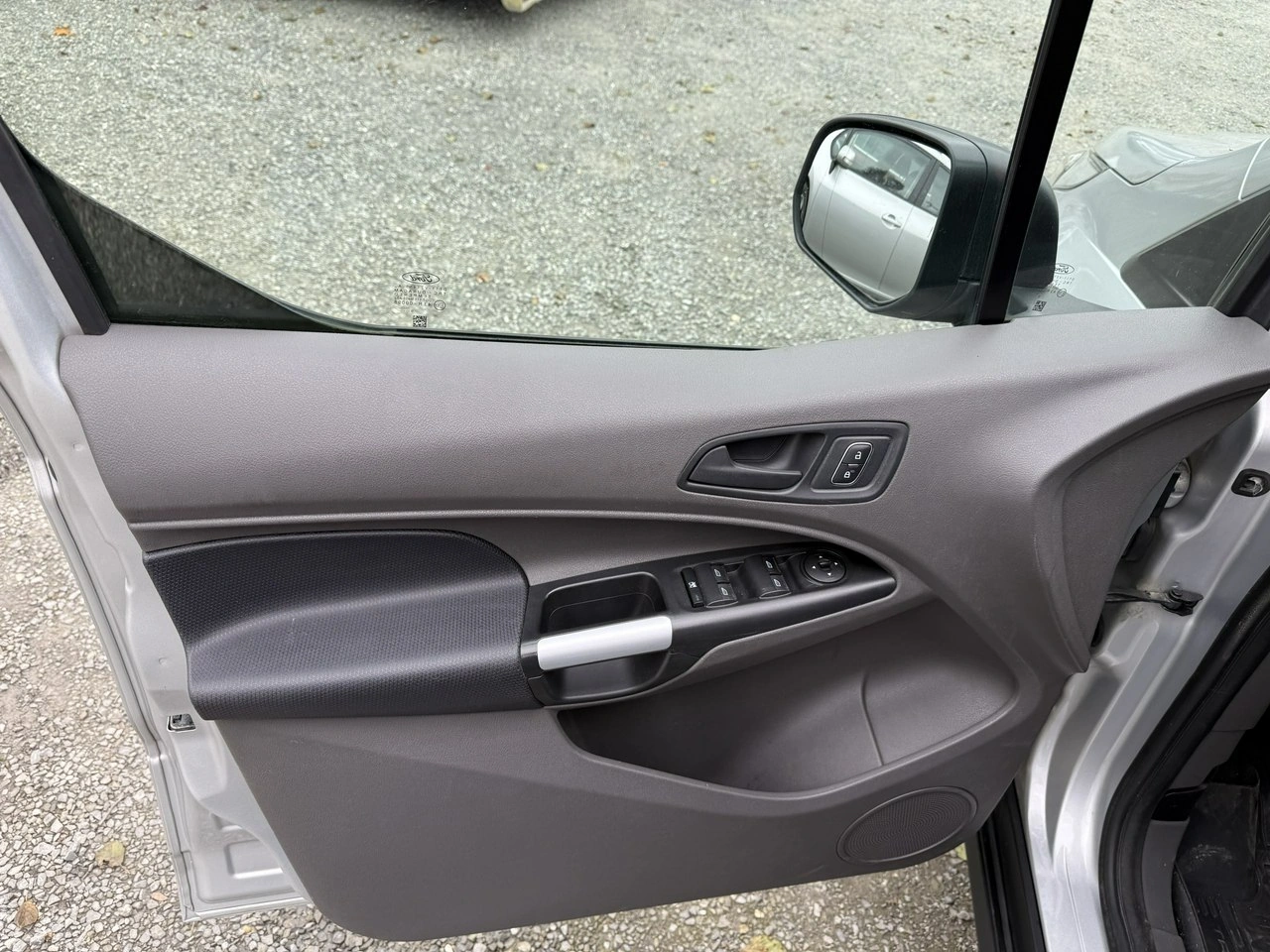 Ford Transit Connect - Zdjęcie 10