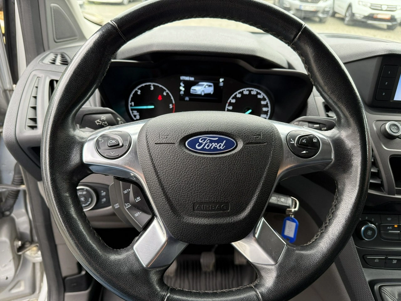 Ford Transit Connect - Zdjęcie 13