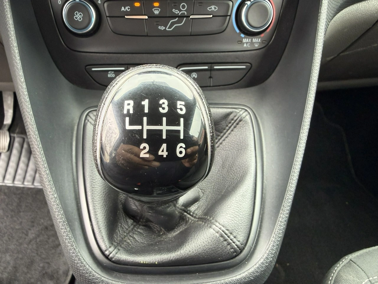 Ford Transit Connect - Zdjęcie 22