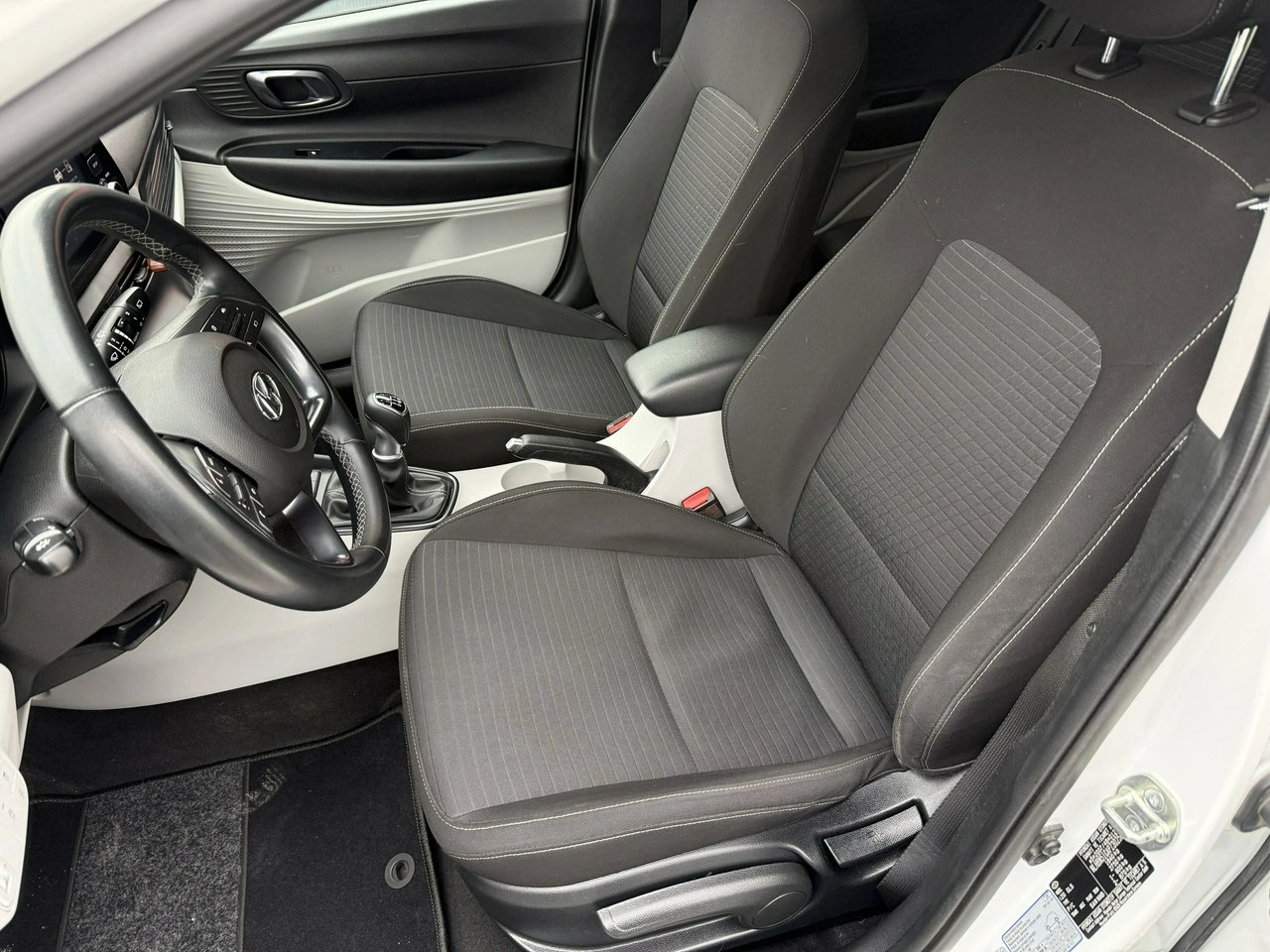 Hyundai i20 - Zdjęcie 15