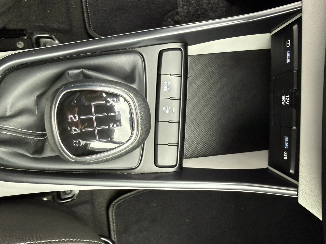 Hyundai i20 - Zdjęcie 20