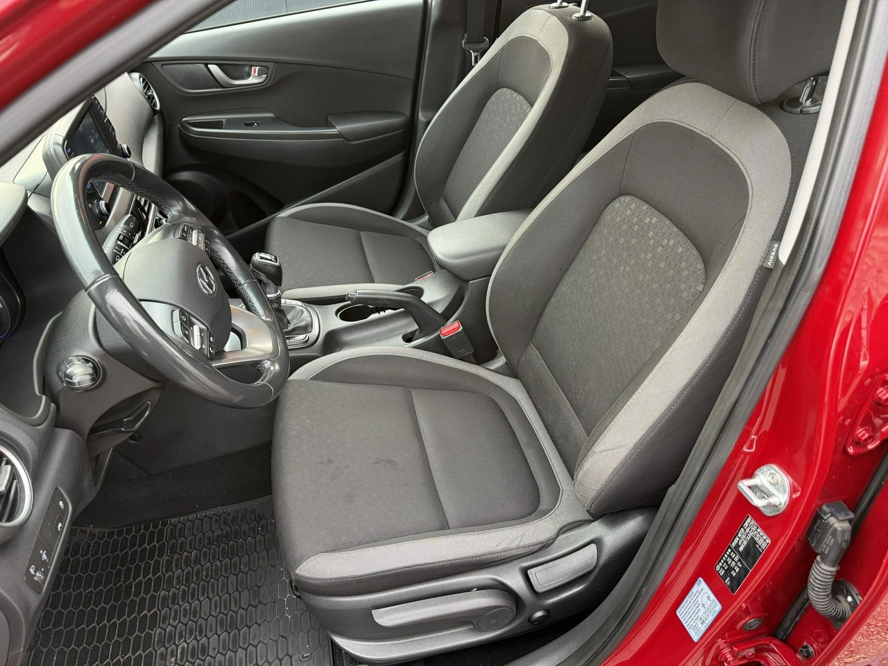 Hyundai Kona - Zdjęcie 16