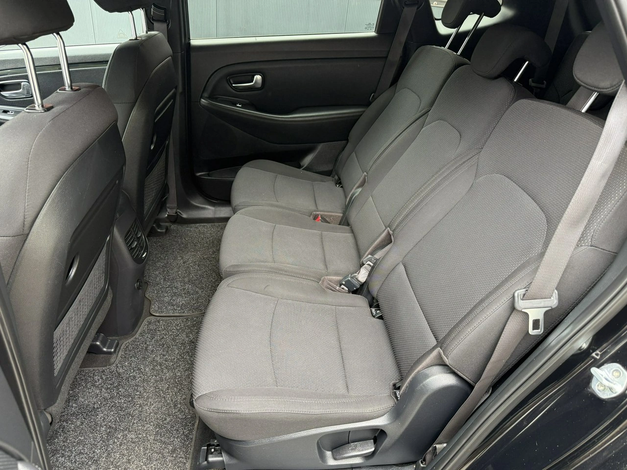 Kia Carens - Zdjęcie 9
