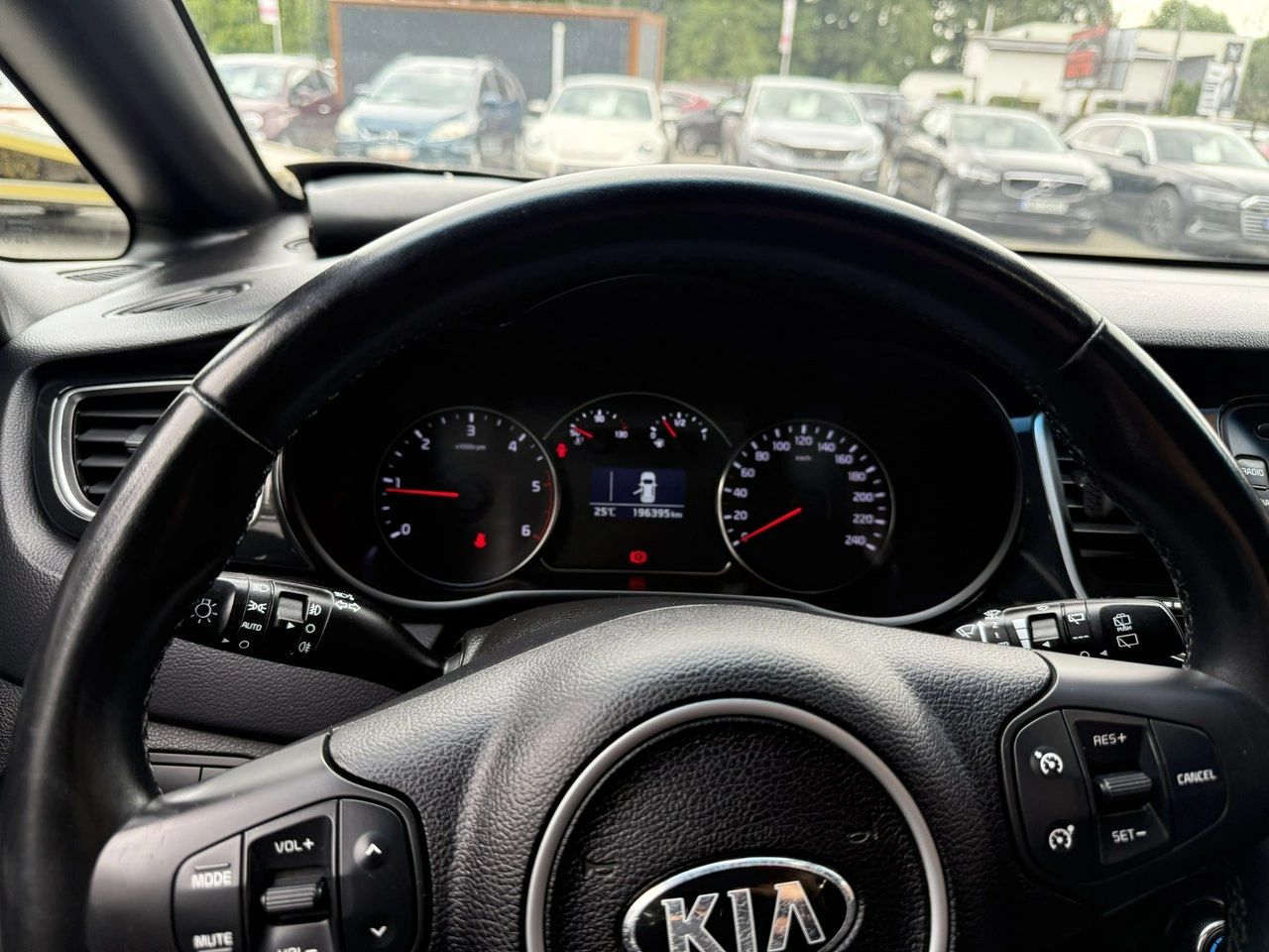 Kia Carens - Zdjęcie 14