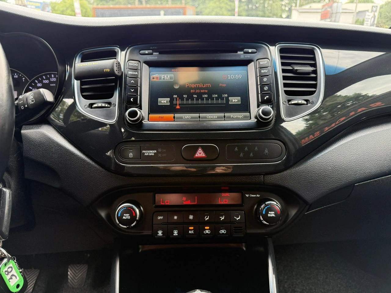 Kia Carens - Zdjęcie 15