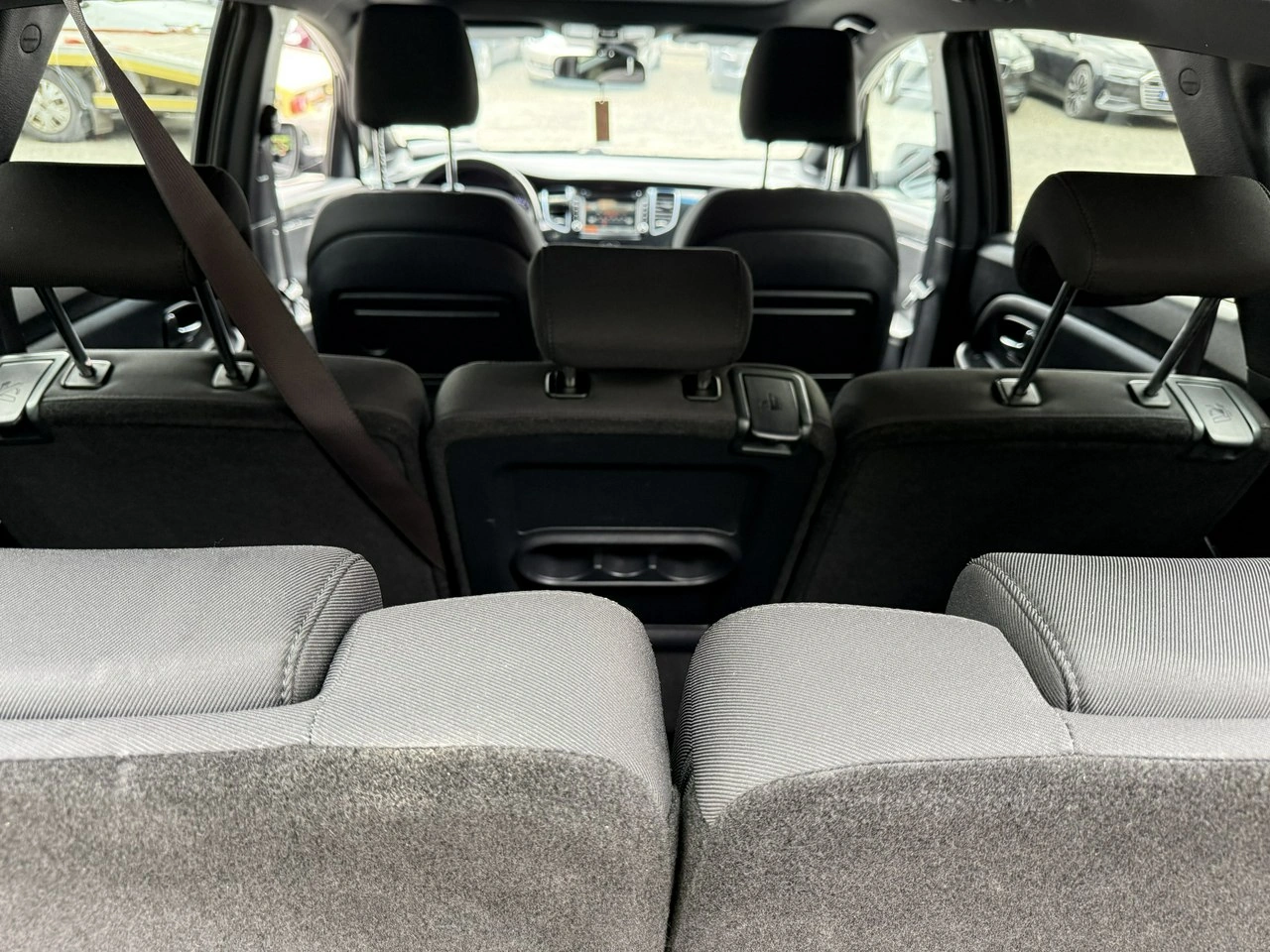 Kia Carens - Zdjęcie 18