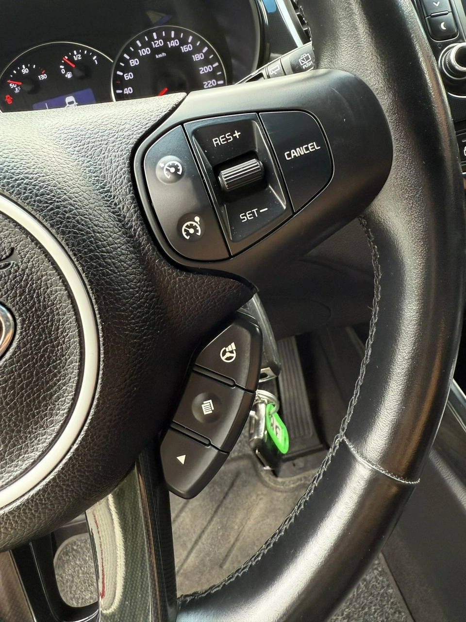 Kia Carens - Zdjęcie 26